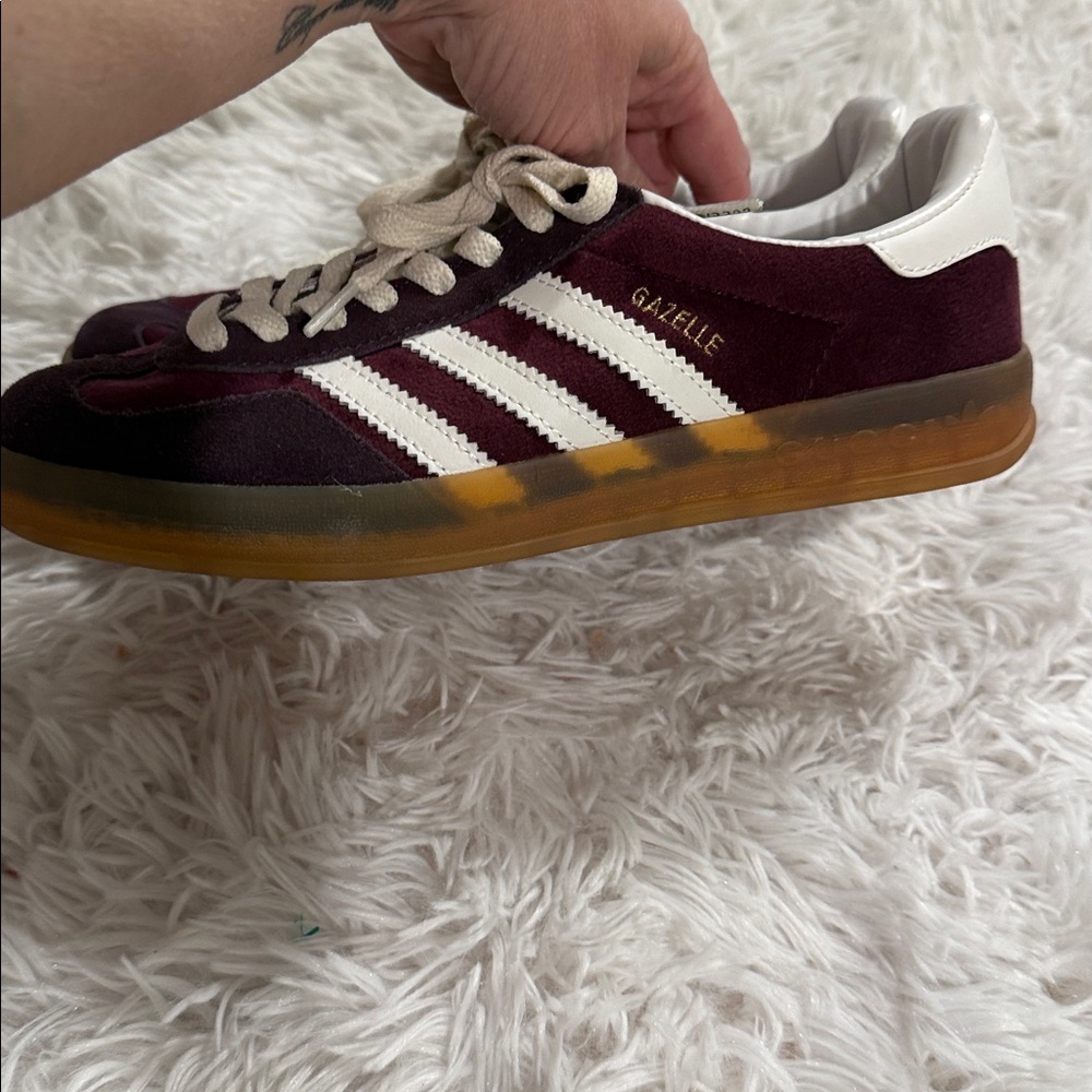 Adidas x Gucci Gazelle in burgundy size 7 men’s - Picture 4 of 14
